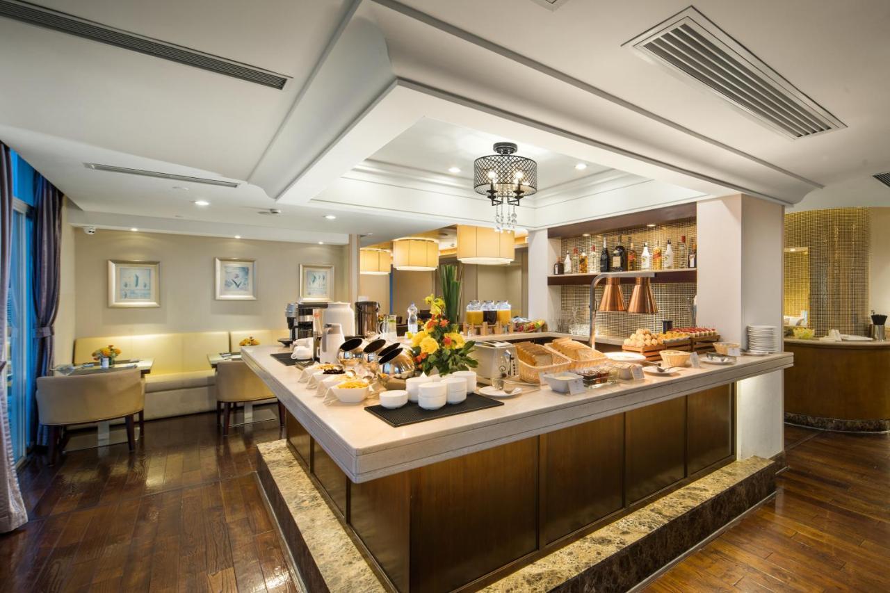 The La Hotel 新世界伟瑞酒店 Shenzhen Exterior photo